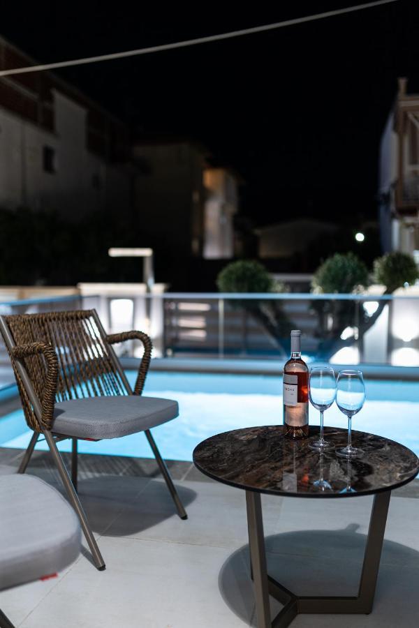 Ammos Luxury Apartments Nea Vrasna Exterior photo